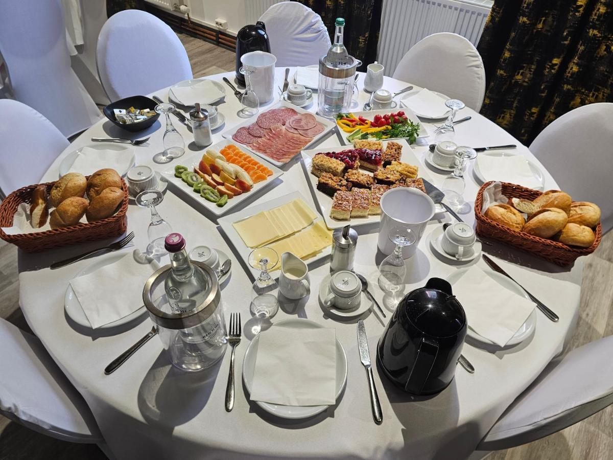 Hotel Paffhausen Wirges Екстериор снимка